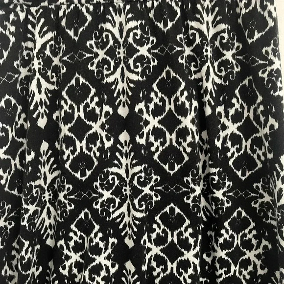 Joe B maxi skirt - Picture 2 of 4